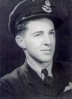 flight-lieutenant-jeff- alexander-jeffery0029-clarson-d.f.c.-no.-426251-royal-australian-air-force